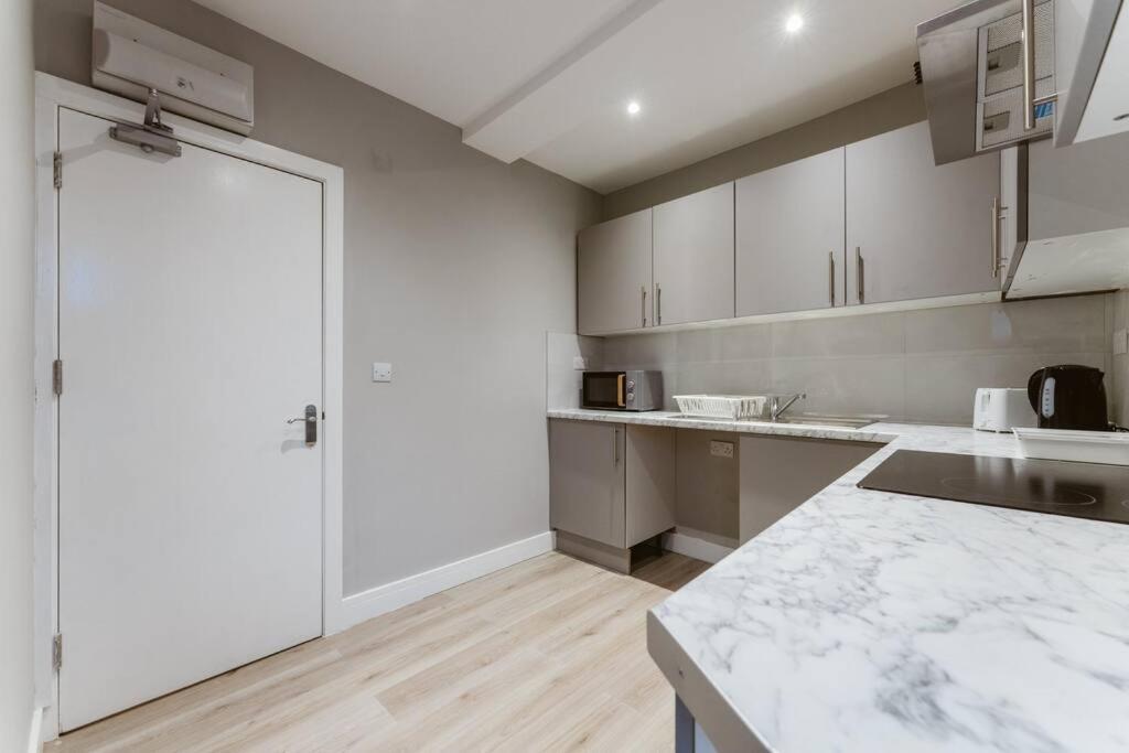 Charming Central London Kitchenette - Your Ideal Stay In The Heart Of The City Zewnętrze zdjęcie